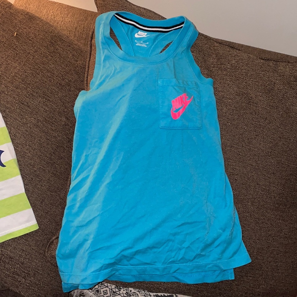 Women’s workout tank